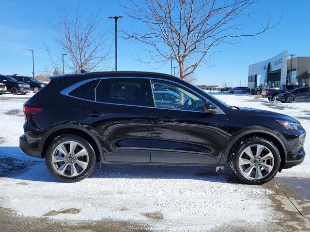 Certified 2025 Ford Escape Platinum image 4