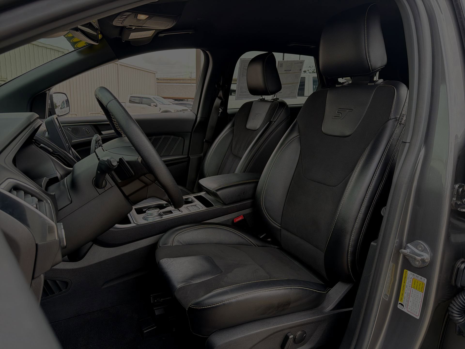 Certified 2023 Ford Edge ST AWD/4WD image 11