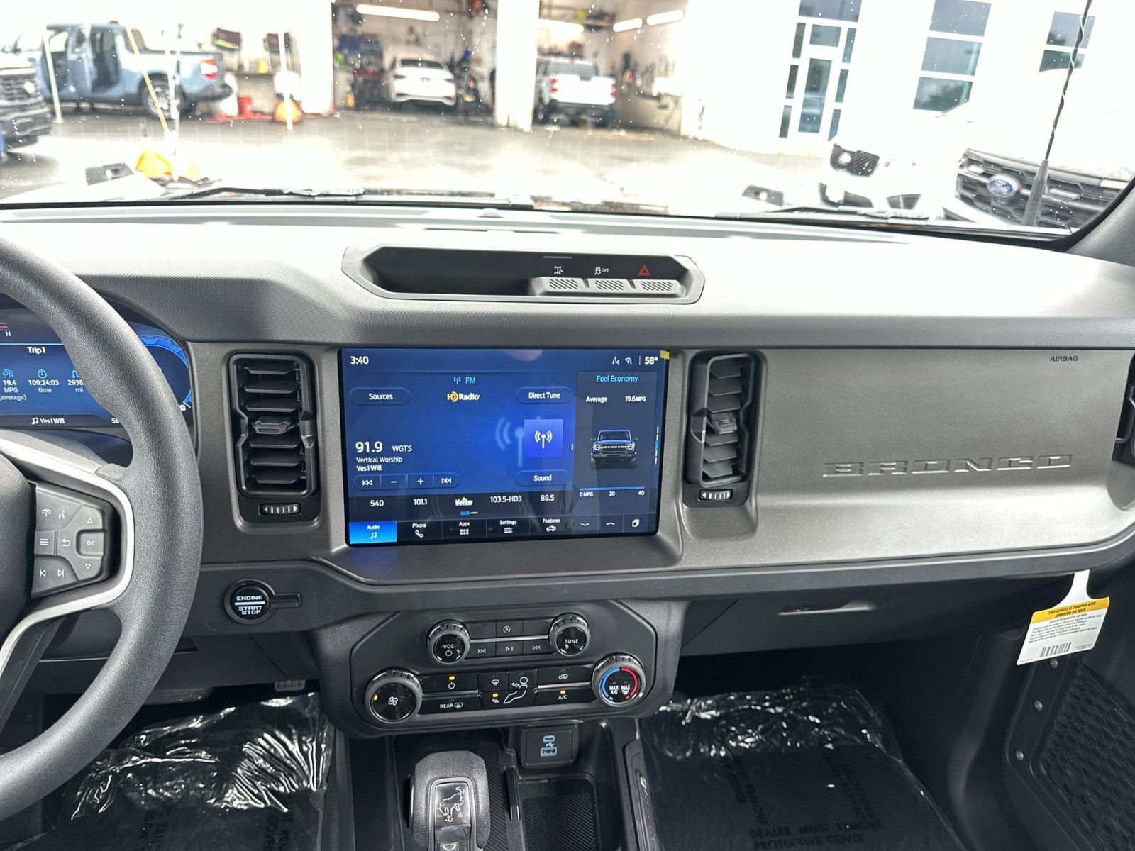 Certified 2025 Ford Bronco 4-Door AWD/4WD image 26