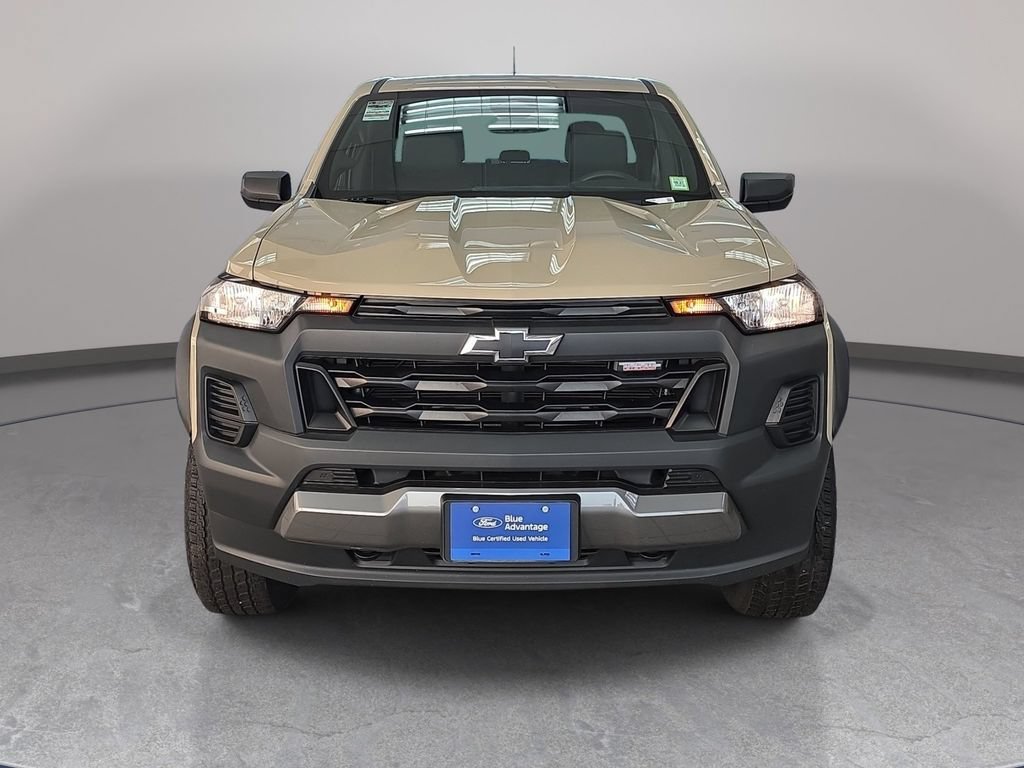 Used 2024 Chevrolet Colorado Trail Boss w/ Advanced Trailering Package AWD/4WD image 2