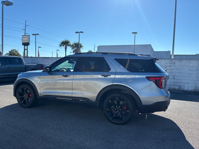 Certified 2024 Ford Explorer ST w/ Equipment Group 401A AWD/4WD image 6