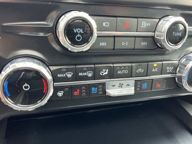 Certified 2026 Ford F350 Lariat w/ Lariat Ultimate Package AWD/4WD image 43