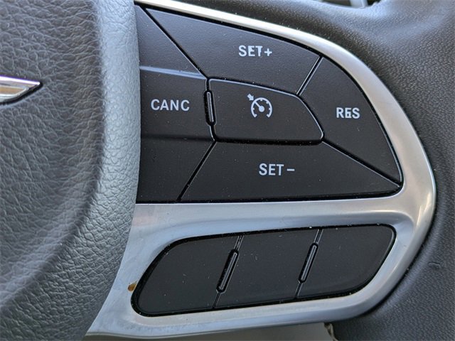 Used 2023 Chrysler Voyager LX image 24