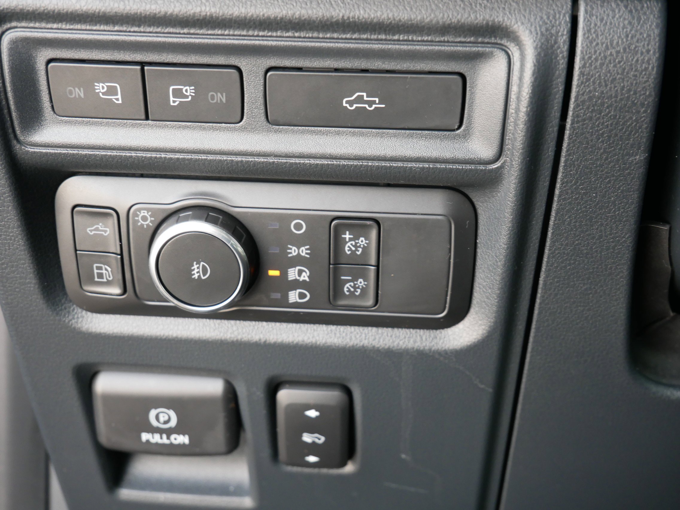 Certified 2022 Ford F150 Lariat w/ Equipment Group 502A High image 46