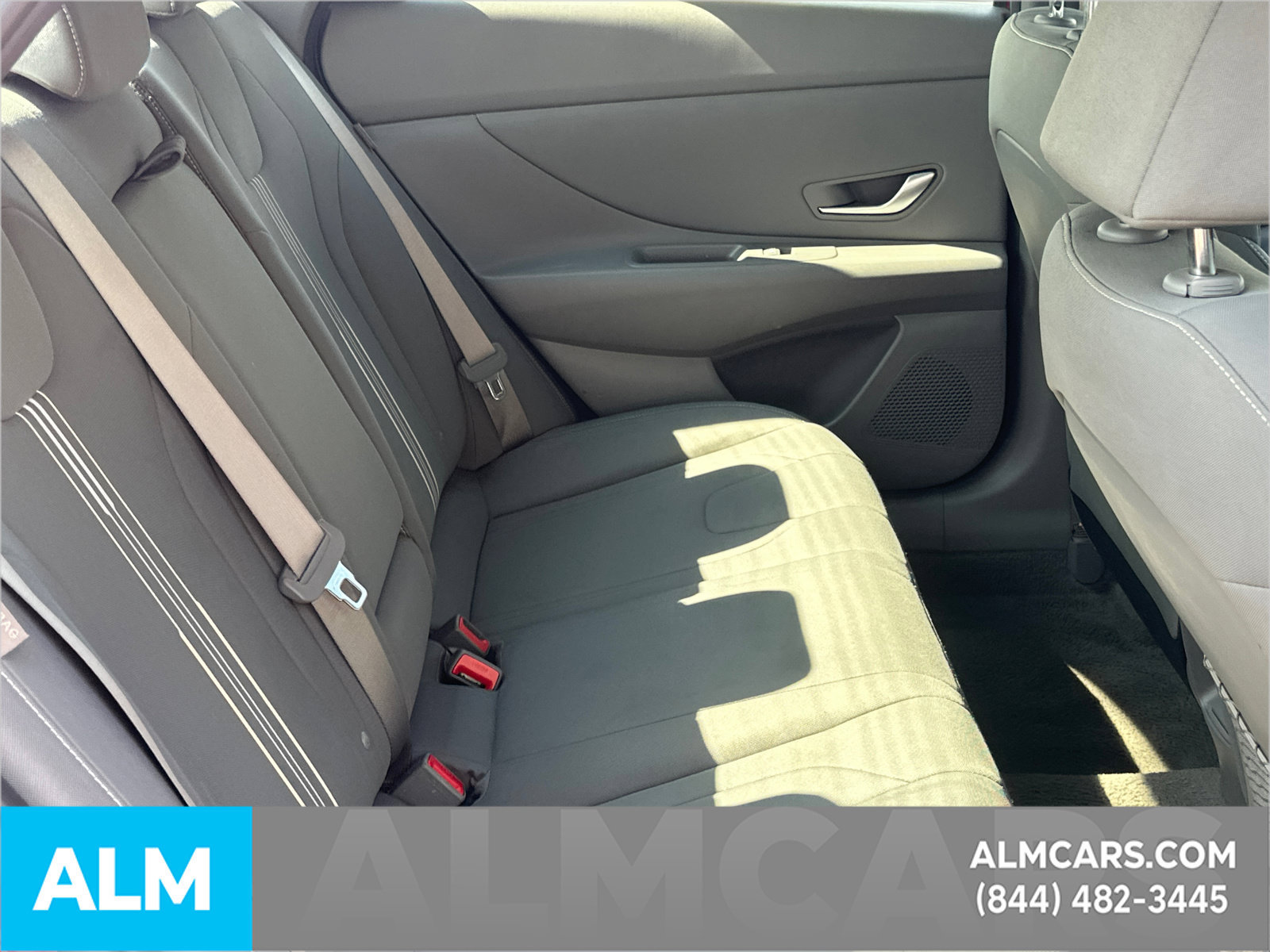Used 2025 Hyundai Elantra SEL FWD image 17