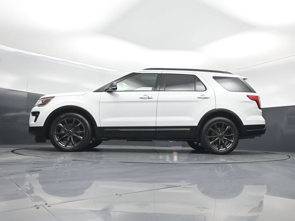 Certified 2019 Ford Explorer XLT w/ Equipment Group 202A FWD image 46