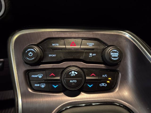 Used 2018 Dodge Challenger SXT RWD image 25