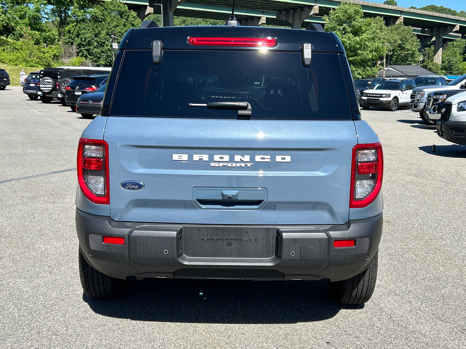 Certified 2025 Ford Bronco Sport Outer Banks w/ Outer Banks Tech Package+ AWD/4WD image 3