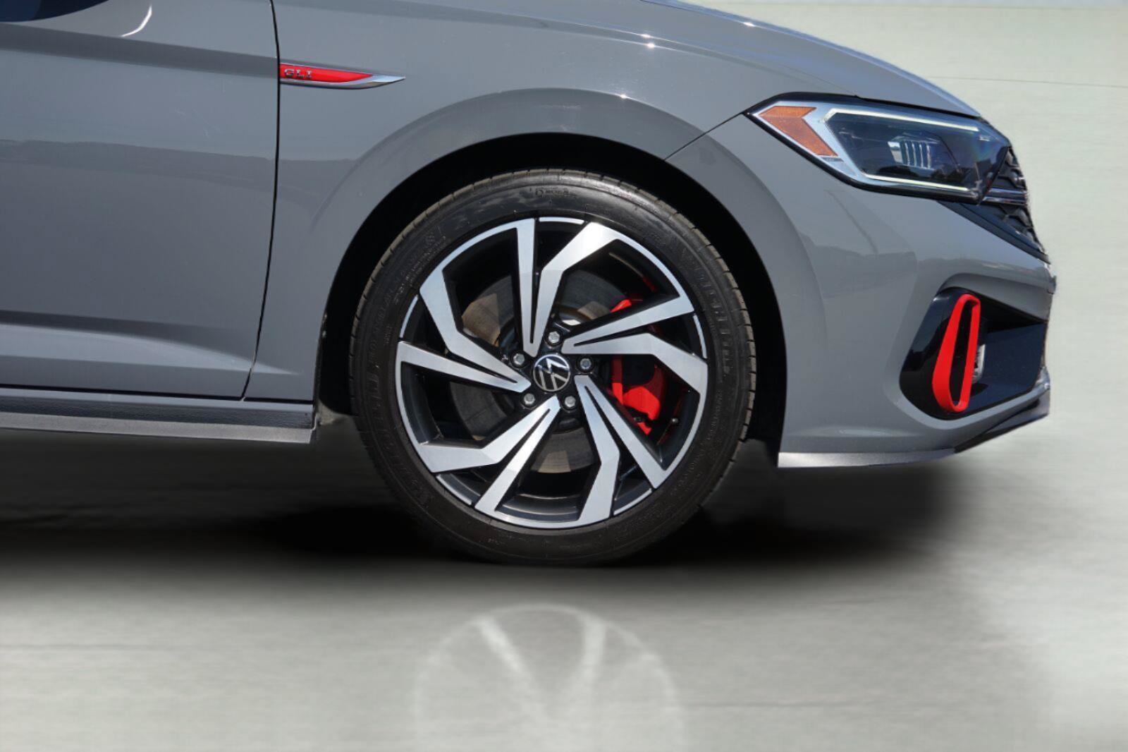 Used 2023 Volkswagen Jetta GLI Autobahn FWD image 4