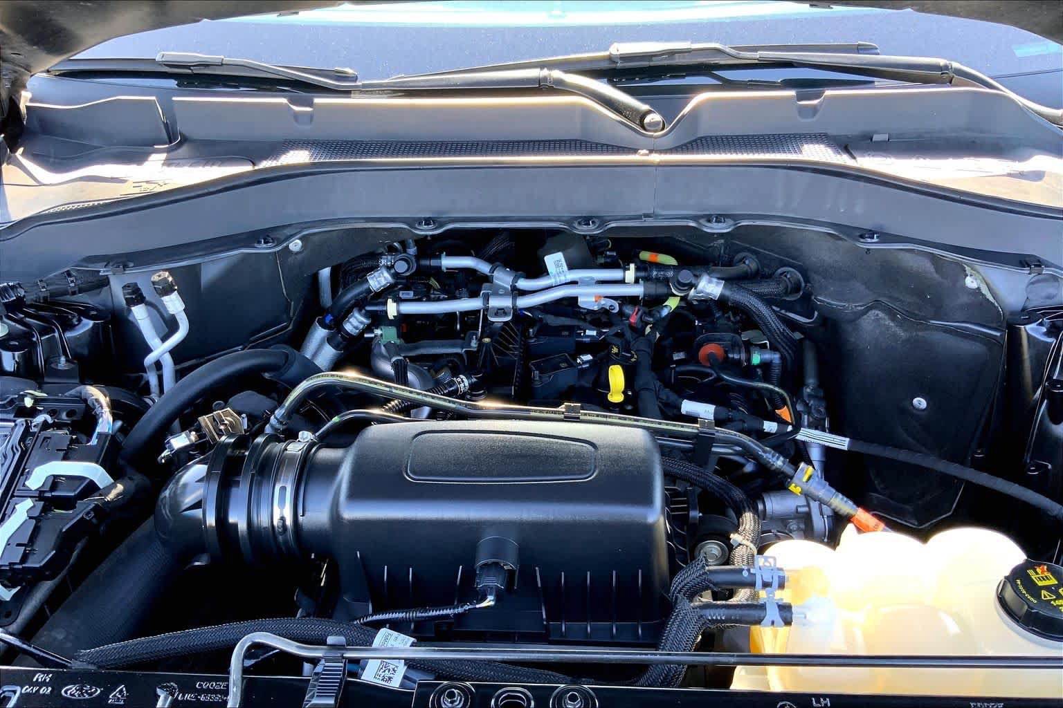 Certified 2022 Ford Explorer XLT RWD image 28