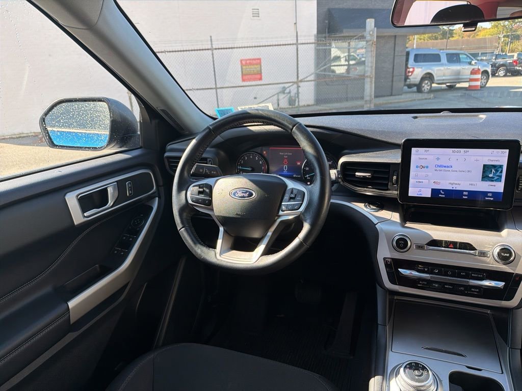 Certified 2022 Ford Explorer XLT image 13
