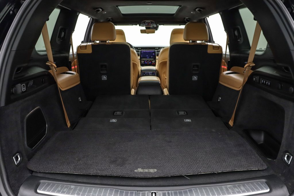 Used 2024 Jeep Grand Cherokee L Summit image 23