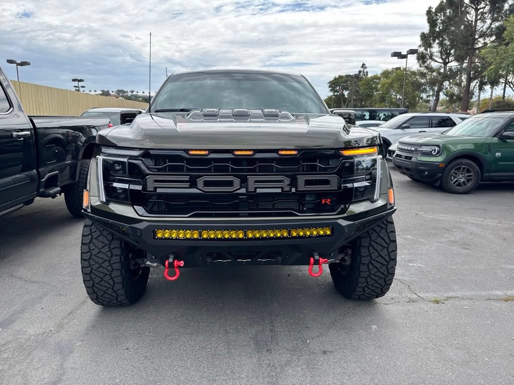Certified 2025 Ford F150 Raptor w/ Equipment Group 803A Raptor R AWD/4WD image 18