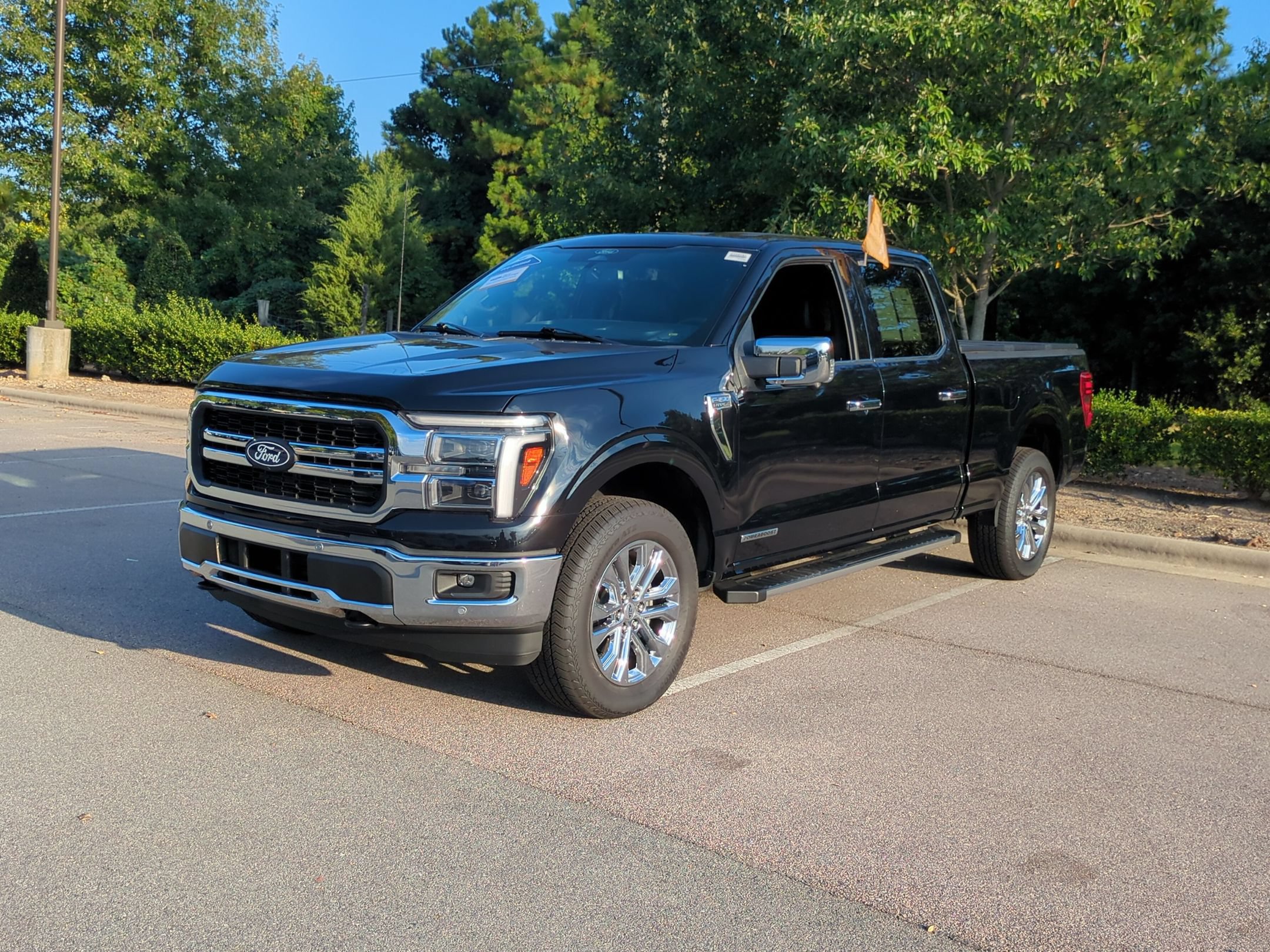 Certified 2025 Ford F150 Lariat w/ Equipment Group 502A High AWD/4WD image 8