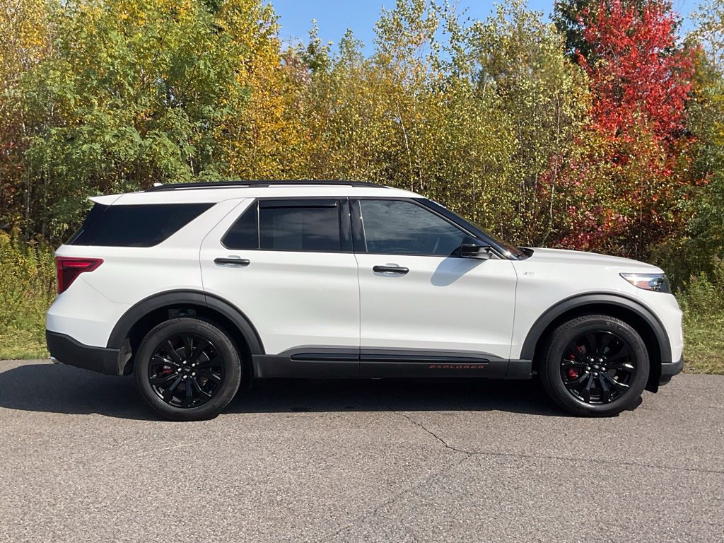 Certified 2022 Ford Explorer ST-Line AWD/4WD image 25