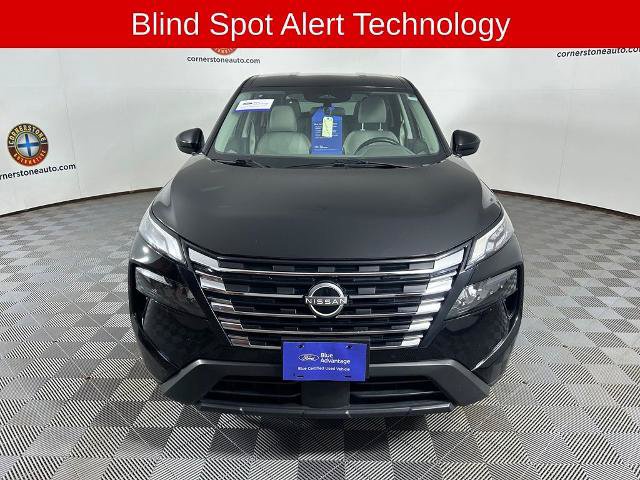 Used 2025 Nissan Rogue SV AWD/4WD image 14
