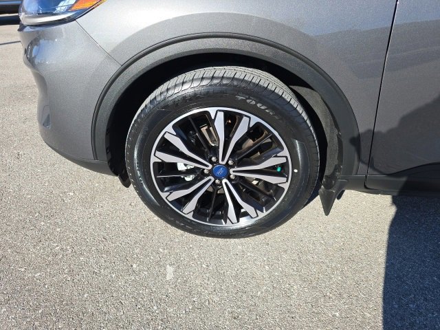 Certified 2022 Ford Escape SEL w/ SEL Stealth AWD Package image 9