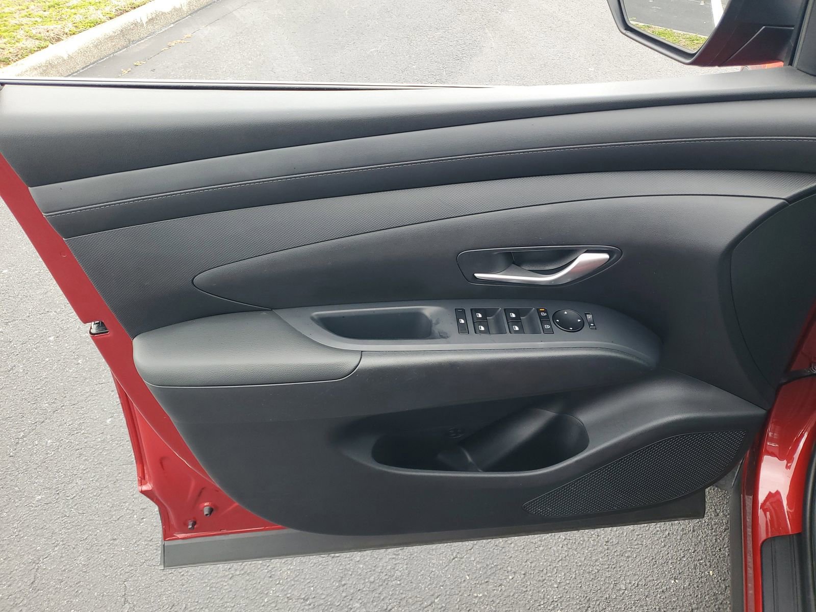 Used 2025 Hyundai Tucson SE FWD image 13