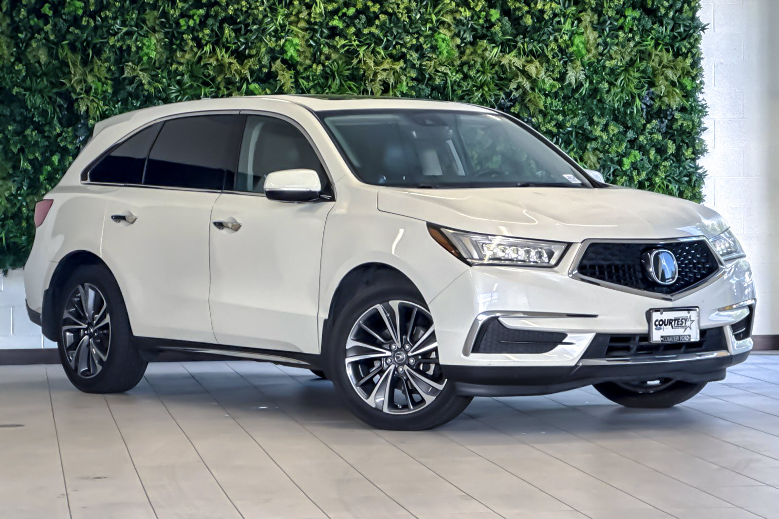 Used 2020 Acura MDX w/ Technology Package AWD/4WD image 2