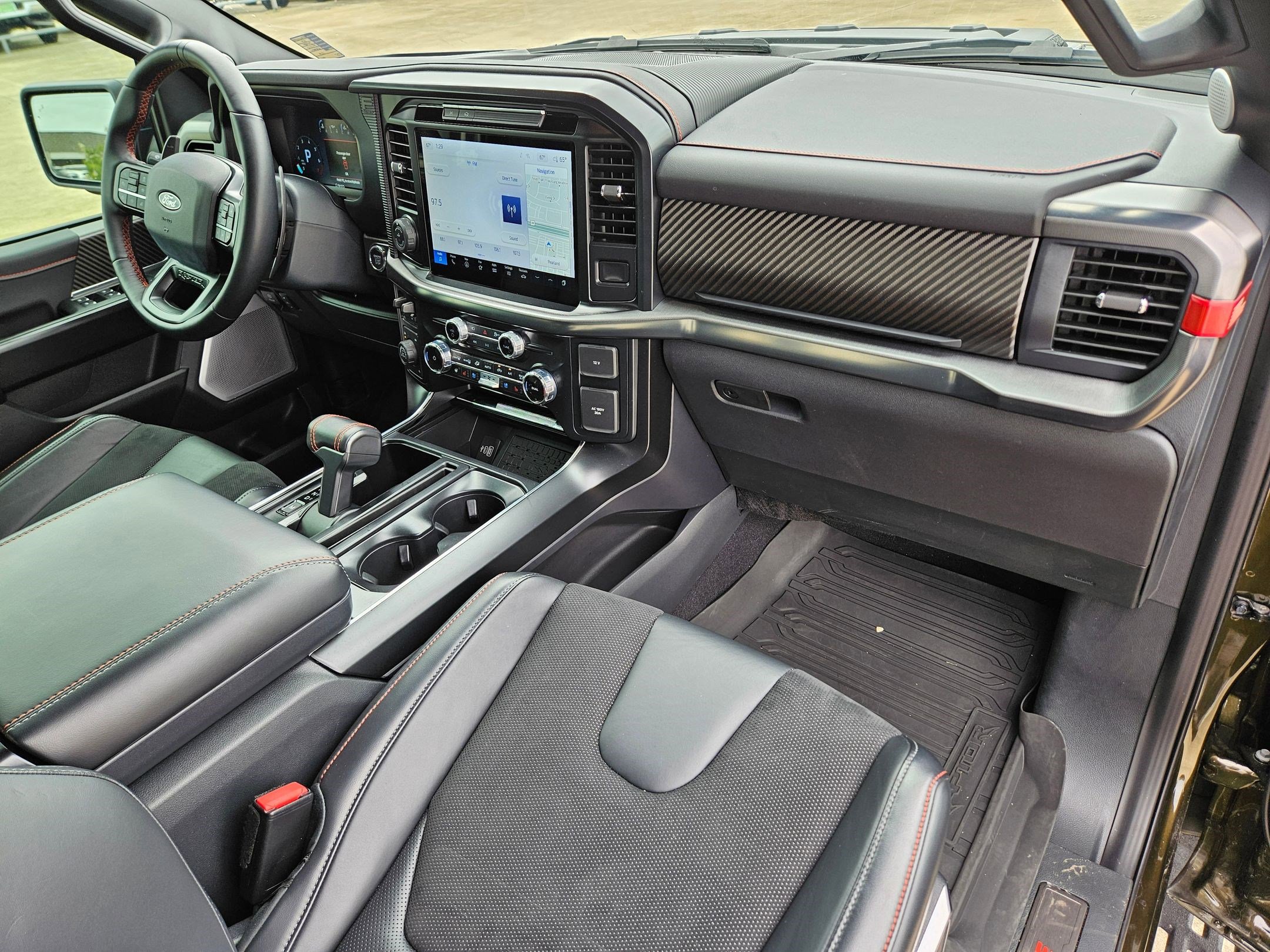 Certified 2025 Ford F150 Raptor AWD/4WD image 33