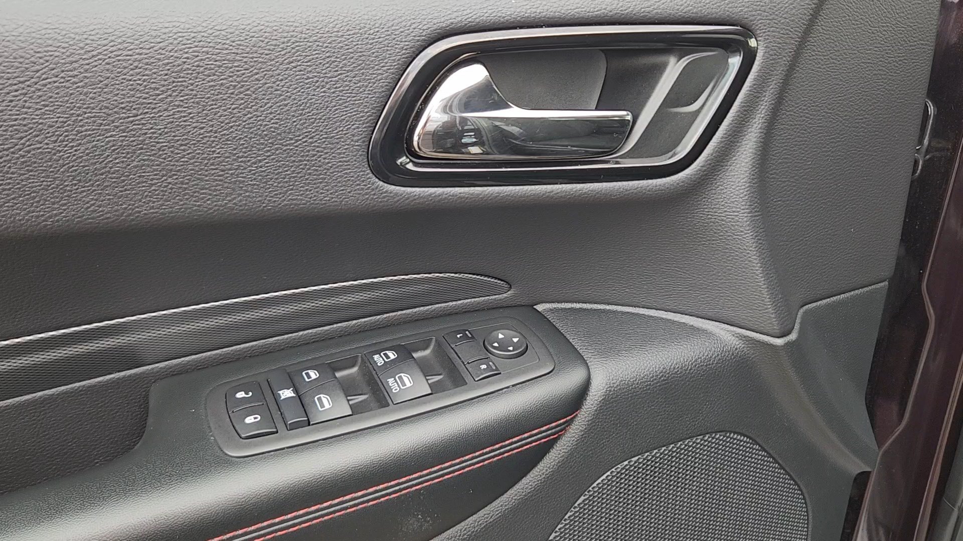 Used 2025 Dodge Durango GT AWD/4WD image 7