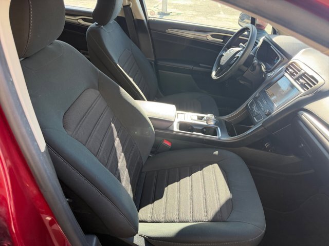 Certified 2019 Ford Fusion SE FWD image 19
