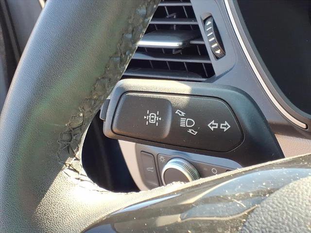 Certified 2022 Ford Escape SE w/ SE Sport Appearance Package image 19