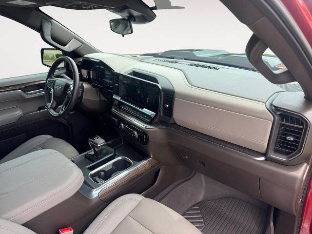 Used 2024 Chevrolet Silverado 1500 LT Trail Boss w/ LT Trail Boss Premium Package AWD/4WD image 15