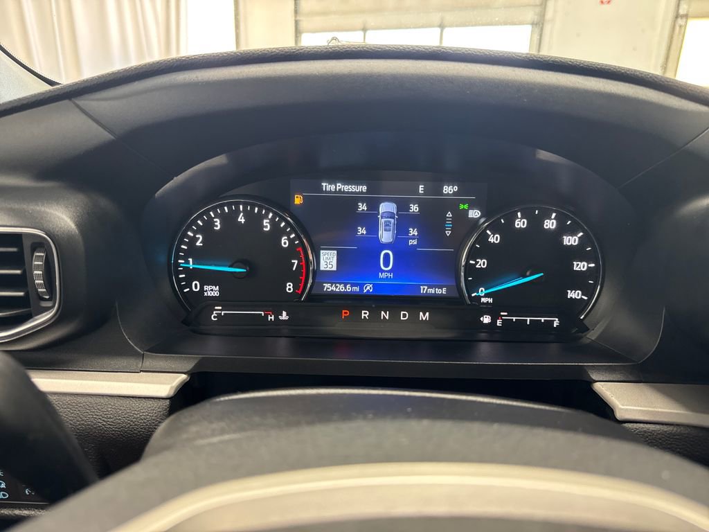 Certified 2021 Ford Explorer XLT w/ Equipment Group 202A AWD/4WD image 19