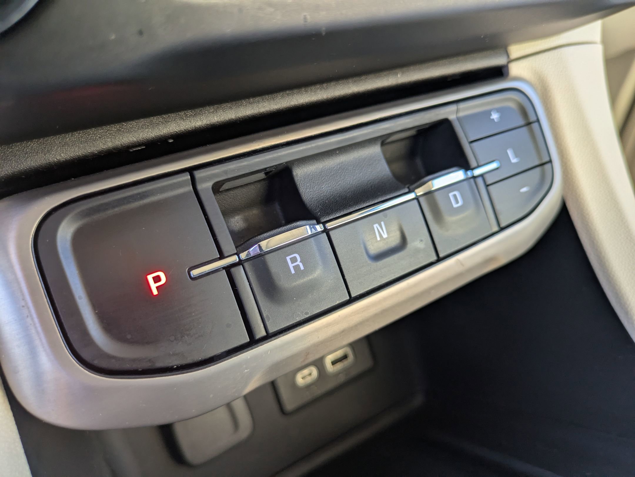 Used 2022 GMC Acadia Denali w/ Denali Ultimate Package image 21