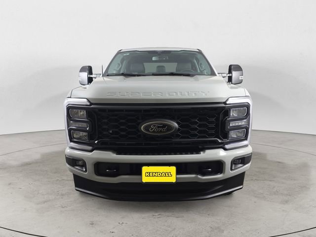 Certified 2025 Ford F350 Lariat w/ Black Appearance Package image 8