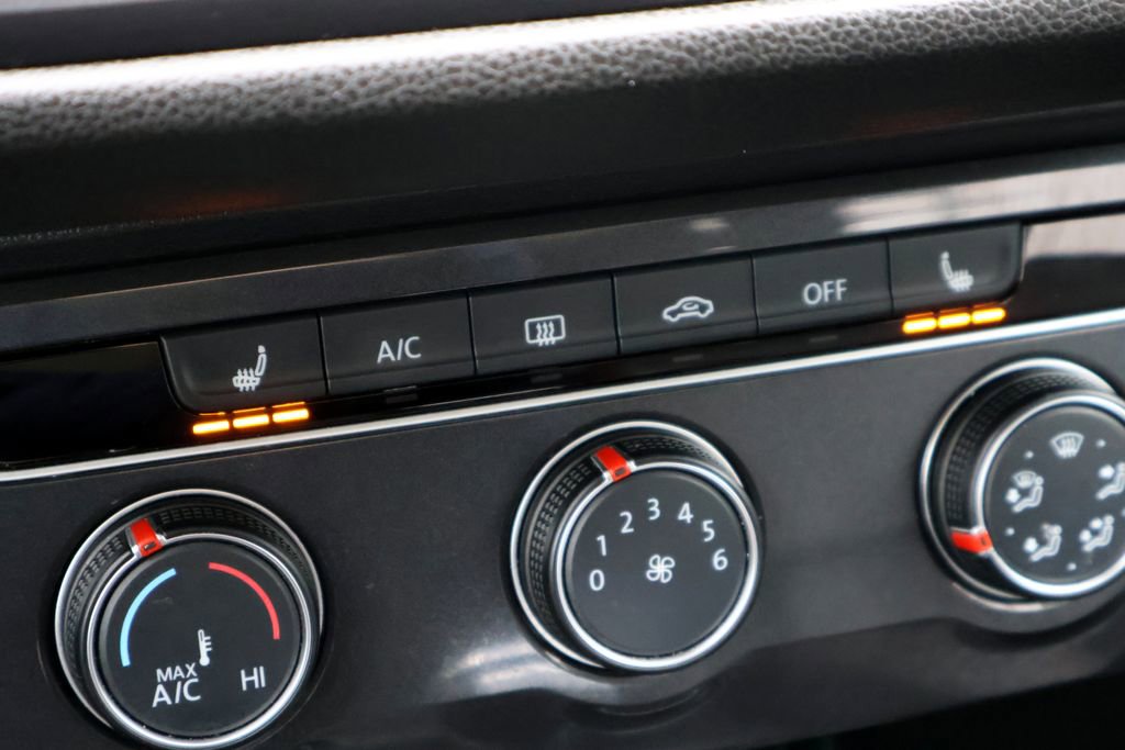 Used 2024 Volkswagen Tiguan Wolfsburg Edition FWD image 8