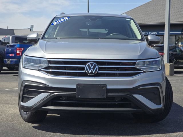 Used 2022 Volkswagen Tiguan SE AWD/4WD image 9