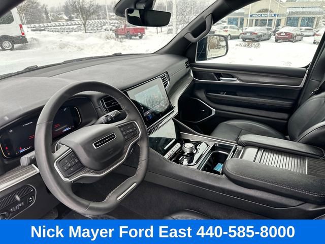 Used 2024 Jeep Wagoneer Series II AWD/4WD image 32