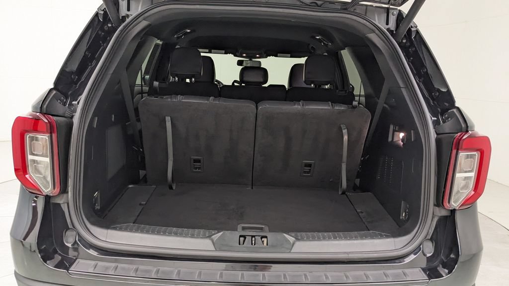 Certified 2023 Ford Explorer ST-Line AWD/4WD image 7