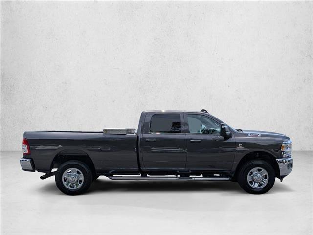 Used 2024 RAM 2500 Tradesman w/ Chrome Appearance Group AWD/4WD video 4