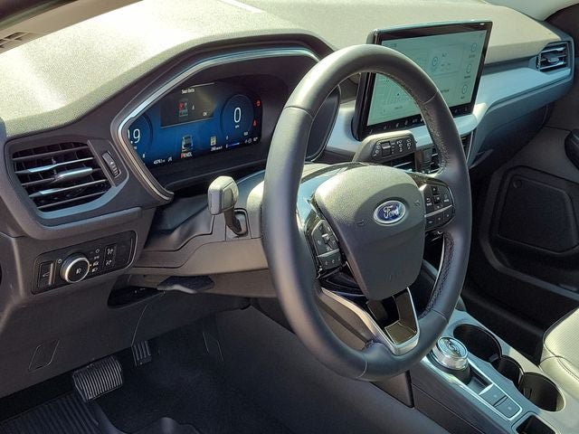 Certified 2025 Ford Escape Platinum AWD/4WD image 7