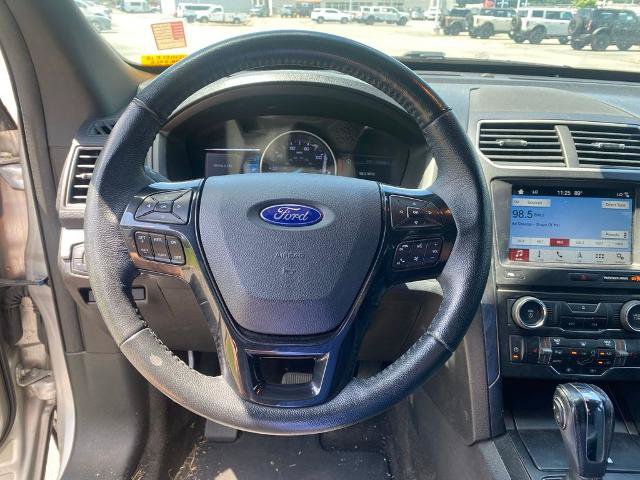 Certified 2018 Ford Explorer XLT w/ Equipment Group 202A FWD image 18
