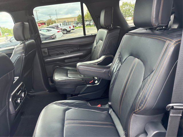 Certified 2024 Ford Expedition Platinum AWD/4WD image 10