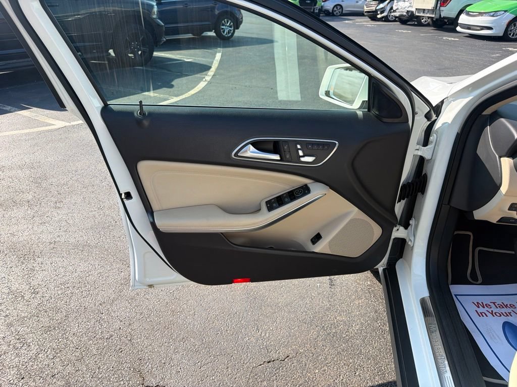 Used 2019 Mercedes-Benz GLA 250 4MATIC image 22