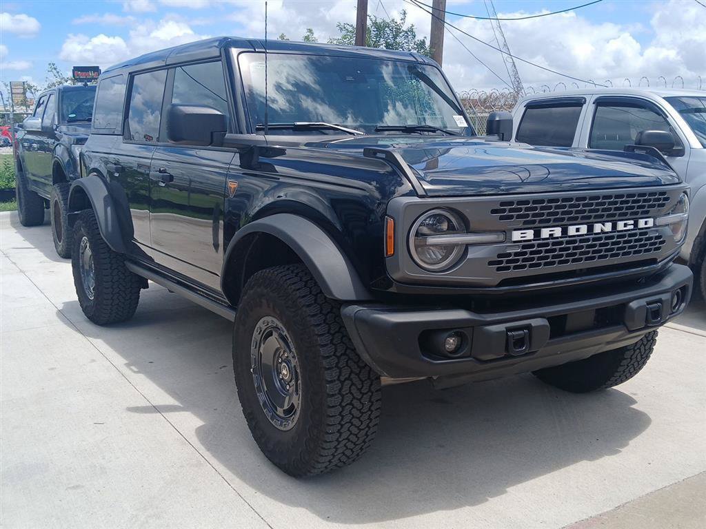 Certified 2025 Ford Bronco Badlands w/ Sasquatch Package AWD/4WD image 4