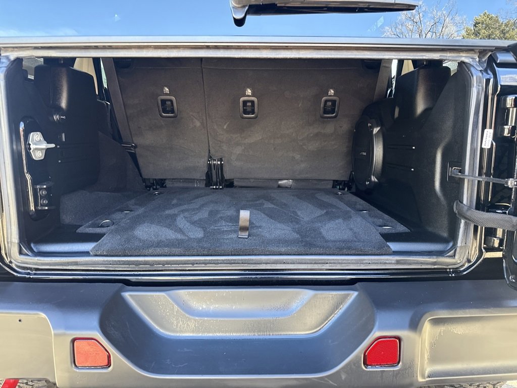 Used 2023 Jeep Wrangler Unlimited Rubicon w/ Cold Weather Group image 22