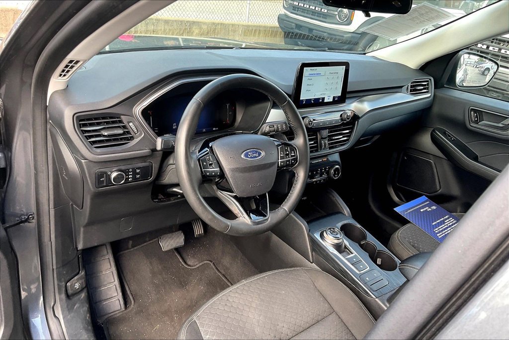 Certified 2023 Ford Escape Active AWD/4WD image 13