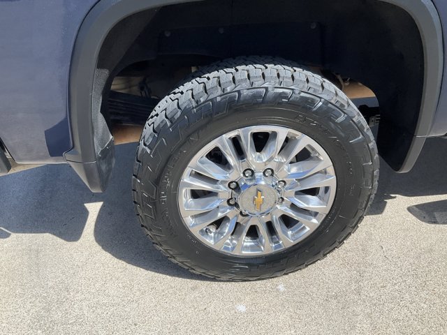 Used 2023 Chevrolet Silverado 2500 High Country w/ Safety Package II AWD/4WD image 24
