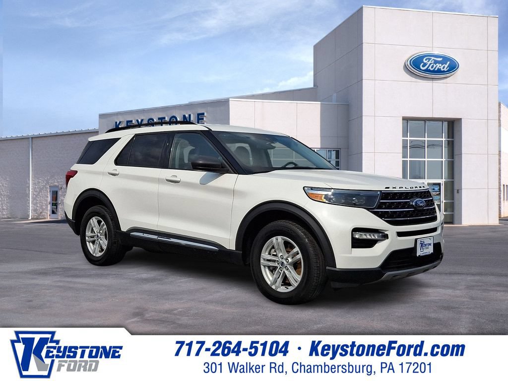 Certified 2023 Ford Explorer XLT w/ Equipment Group 202A AWD/4WD image 1