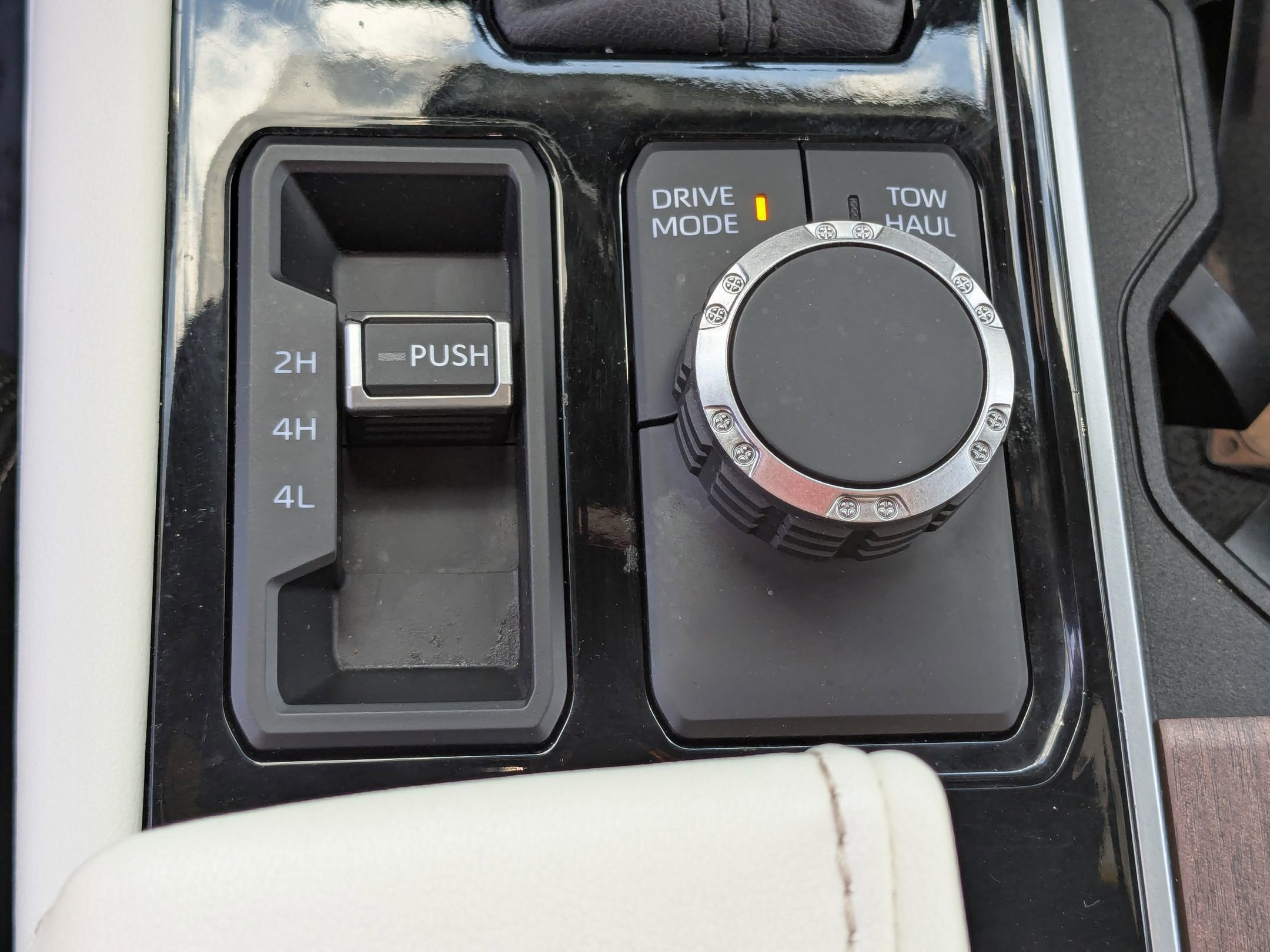 Used 2023 Toyota Tundra Capstone image 28