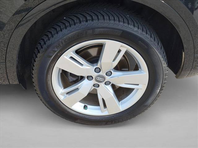 Used 2018 Audi Q5 2.0T Premium Plus AWD/4WD image 26