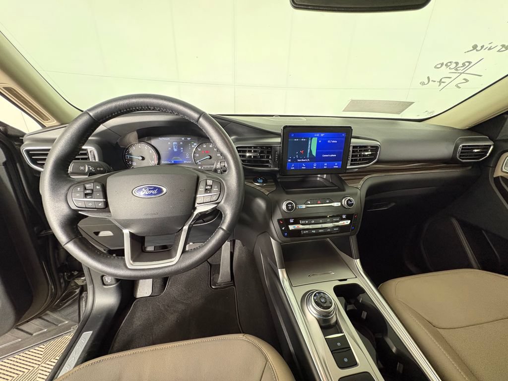 Certified 2020 Ford Explorer Limited RWD image 7