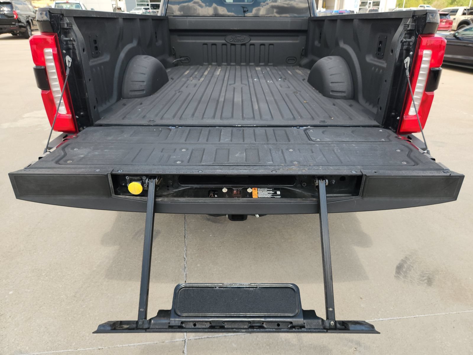 Certified 2024 Ford F350 Lariat w/ Lariat Ultimate Package AWD/4WD image 38