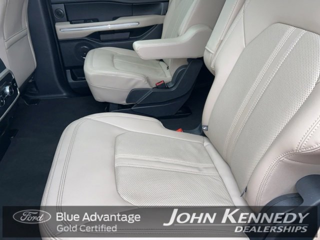 Certified 2023 Ford Expedition Limited image 33